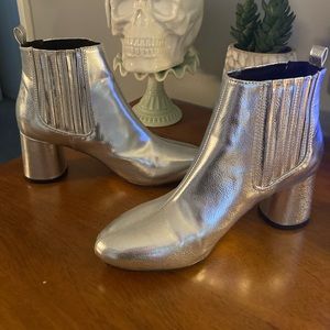 Forever 21 silver booties -size 5.5